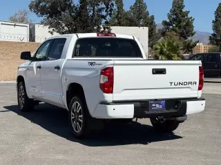 Toyota Tundra 2021 4x2 SR5 4dr CrewMax Cab Pickup SB