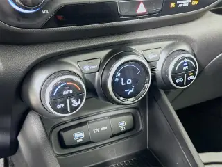 Hyundai VENUE 2024 SEL 4dr Crossover