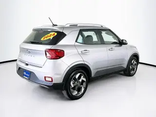 Hyundai VENUE 2024 SEL 4dr Crossover
