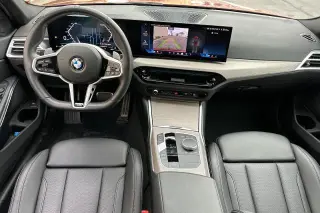BMW 3 Serie 2025 330i 4dr Sedán