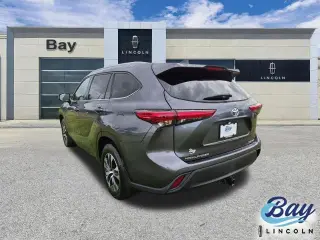 Toyota Highlander 2020 AWD XLE 4dr SUV
