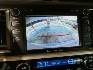 Toyota Highlander 2019 XLE 4dr SUV