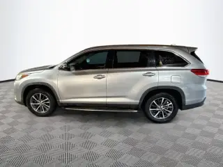 Toyota Highlander 2019 XLE 4dr SUV