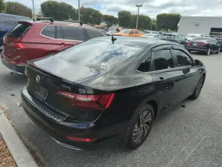 Volkswagen Jetta 2021 SEL Premium 4dr Sedán