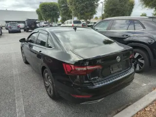 Volkswagen Jetta 2021 SEL Premium 4dr Sedán