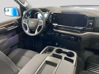 Chevrolet Silverado 1500 2025 4x4 LT 4dr Crew Cab 5.8 ft. SB w/2FL