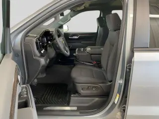 Chevrolet Silverado 1500 2025 4x4 LT 4dr Crew Cab 5.8 ft. SB w/2FL