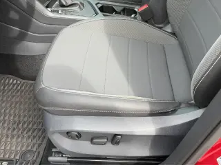 Volkswagen Taos 2024 SE 4dr SUV