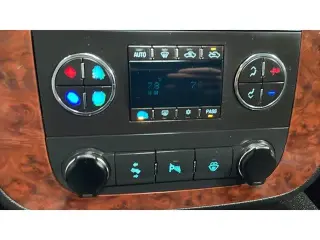Chevrolet Silverado 3500HD 2008 4WD LT1 4dr Crew Cab LB DRW