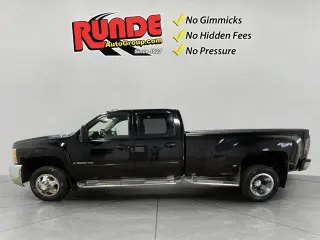 Chevrolet Silverado 3500HD 2008 4WD LT1 4dr Crew Cab LB DRW