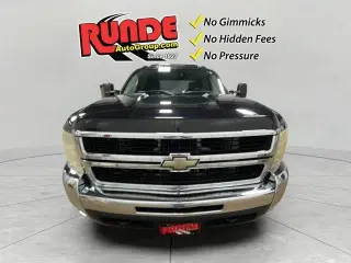 Chevrolet Silverado 3500HD 2008 4WD LT1 4dr Crew Cab LB DRW