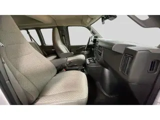 Chevrolet Express 2025 LT 3500 3dr Van Extendido de Pasajeros