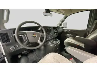 Chevrolet Express 2025 LT 3500 3dr Van Extendido de Pasajeros
