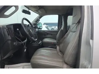Chevrolet Express 2023 LS 2500 3dr Van de Pasajeros