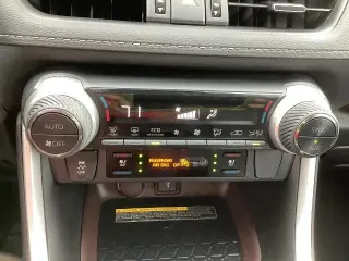 Toyota RAV4 Híbrido 2021 AWD Limitado 4dr SUV