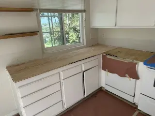 Kitchen remodeling