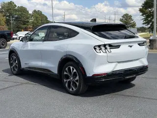 Ford Mustang Mach-E 2023 Premium SUV 4dr