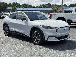 Ford Mustang Mach-E 2023 Premium SUV 4dr