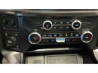 Ford F-150 2023 4x4 XL 4dr SuperCrew 5.5 ft. SB