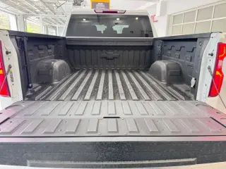 Chevrolet Silverado 1500 2024 4x4 RST 4dr Cab de Crew 5.8 ft. SB