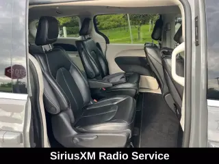 Chrysler Pacifica Hybrid 2022 Touring L 4dr Mini-Van