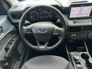 Ford Maverick 2022 XL 4dr SuperCrew 4.5 ft. SB