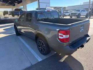 Ford Maverick 2023 Lariat 4dr SuperCrew con motor de 4.5 pies de longitud de viaje