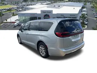 Chrysler Pacifica 2024 Touring L 4dr Mini-Van