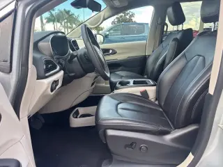 Chrysler Pacifica 2024 Touring L 4dr Mini-Van