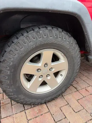 Jeep Wrangler 2010 4x4 Sport 2dr SUV