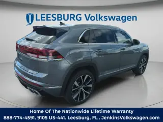 Volkswagen Atlas Cross Sport 2024 AWD SEL Premium R-Line 4Motion 4dr SUV.
