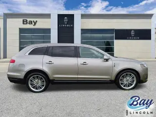 Lincoln MKT 2018 AWD Reserve 4p Crossover