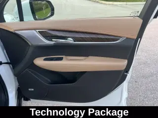 Cadillac XT6 2022 Premium Luxury 4dr SUV