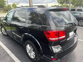 Dodge Journey 2013 SXT 4dr SUV
