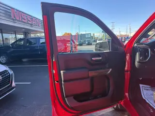 Chevrolet Silverado 1500 2021 4x4 RST 4dr Crew Cab 5.8 ft. SB