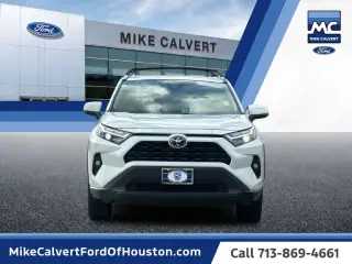 Toyota RAV4 2024 XLE Premium 4dr SUV