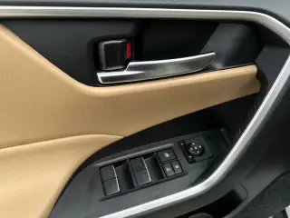 Toyota RAV4 2024 XLE Premium 4dr SUV