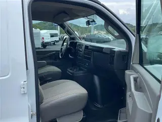 GMC Savana 2025 2500 3dr Furgoneta de Carga
