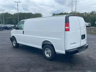 GMC Savana 2025 2500 3dr Furgoneta de Carga
