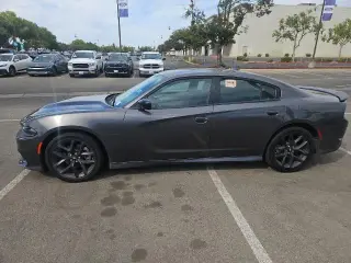 Dodge Charger 2022 R/T 4dr Sedán
