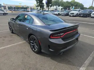 Dodge Charger 2022 R/T 4dr Sedán