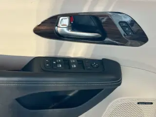 Chrysler Pacifica 2022 AWD Limited 4dr Mini-Van
