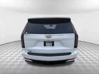 Cadillac Escalade 2022 4x4 Luxury 4dr SUV