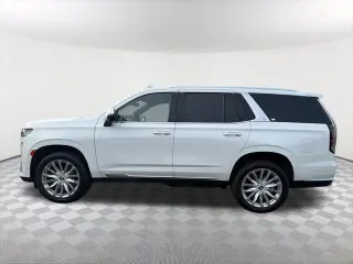 Cadillac Escalade 2022 4x4 Luxury 4dr SUV