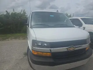 Chevrolet Express 2025 LT 3500 3dr Extended Passenger Van