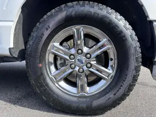 Ford F-150 2025 4x4 XLT 4 puertas SuperCrew SB de 5.5 pies