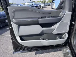 Ford F-150 2025 4x4 XLT 4 puertas SuperCrew SB de 5.5 pies