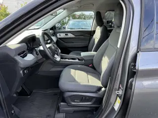 Ford Explorer 2026 con tracción a las cuatro ruedas (AWD), variante Active, SUV de 4 puertas