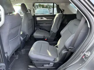 Ford Explorer 2026 con tracción a las cuatro ruedas (AWD), variante Active, SUV de 4 puertas