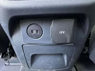 Ford Explorer 2026 con tracción a las cuatro ruedas (AWD), variante Active, SUV de 4 puertas